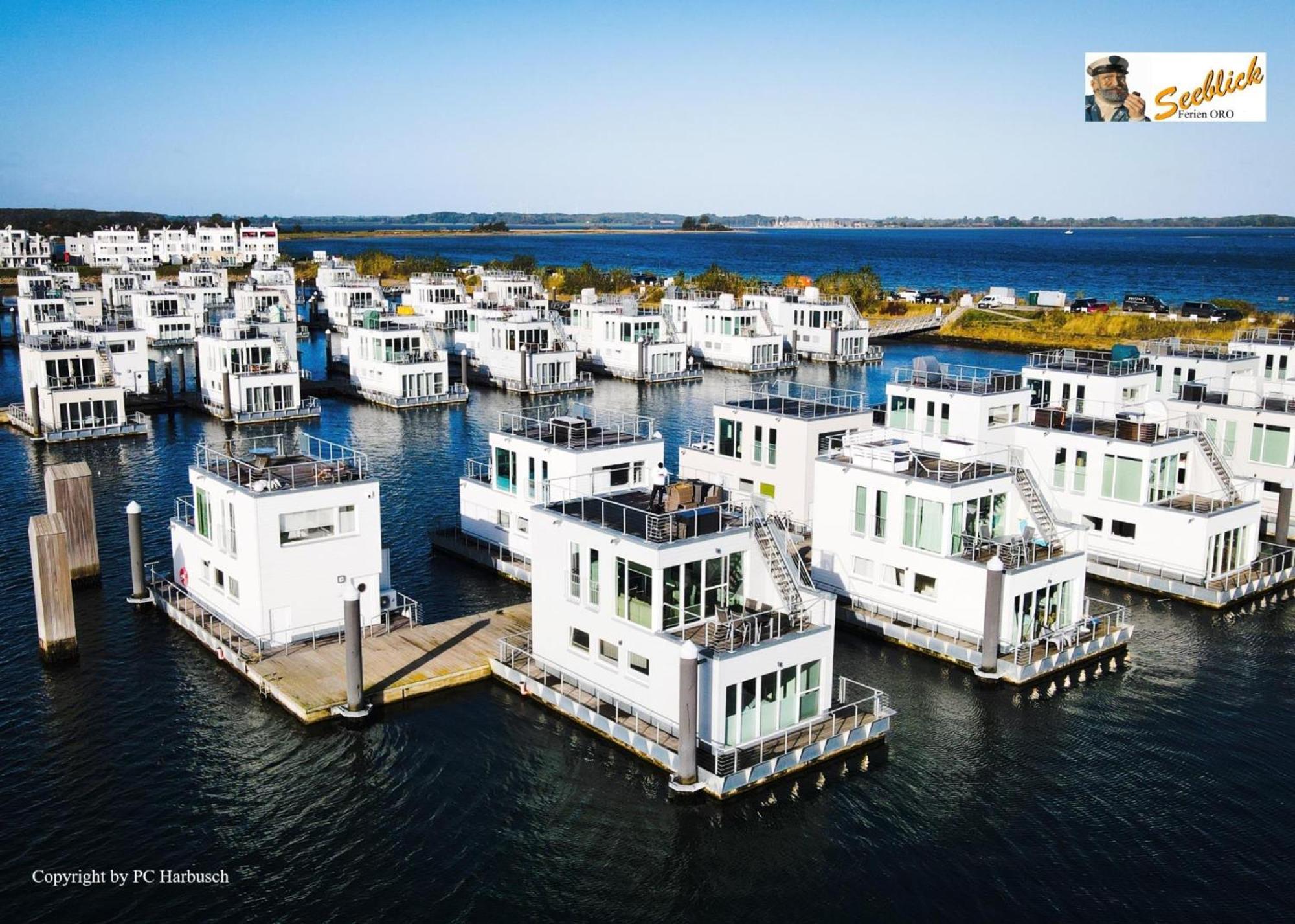 Schwimmendes Ferienhaus Antares One By Seeblick Ferien Oro, Rundum Wasser, Sauna 奥尔本尼兹 外观 照片