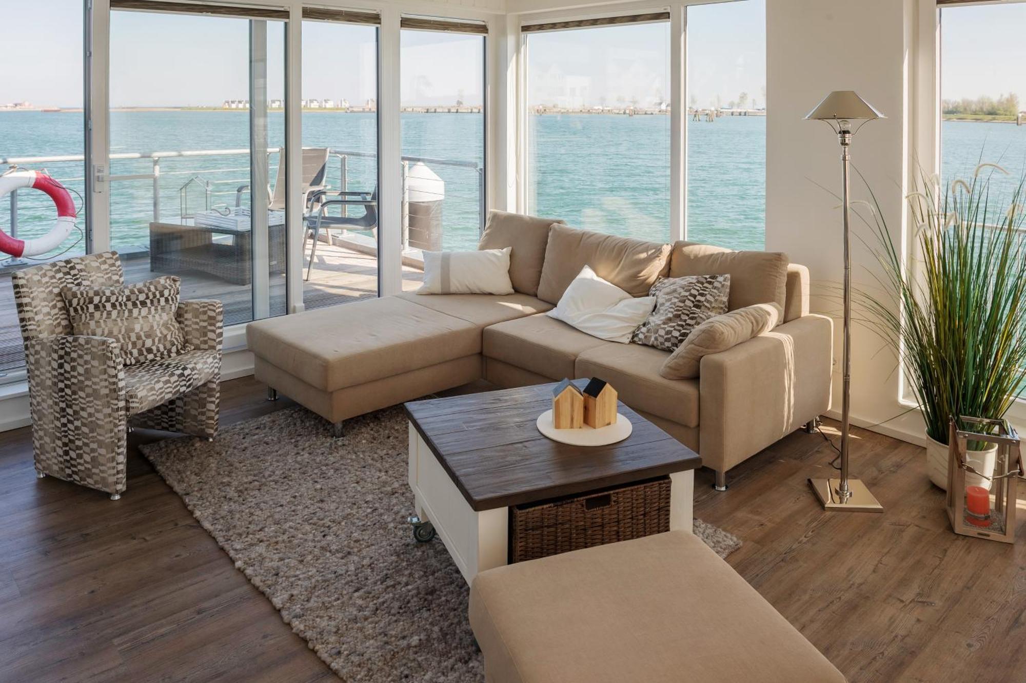 Schwimmendes Ferienhaus Antares One By Seeblick Ferien Oro, Rundum Wasser, Sauna 奥尔本尼兹 外观 照片