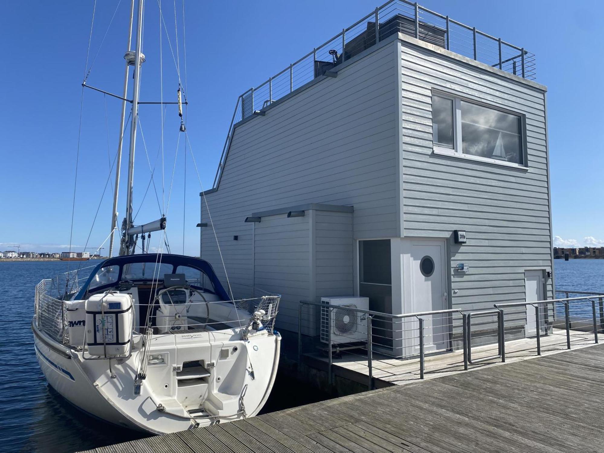 Schwimmendes Ferienhaus Antares One By Seeblick Ferien Oro, Rundum Wasser, Sauna 奥尔本尼兹 外观 照片